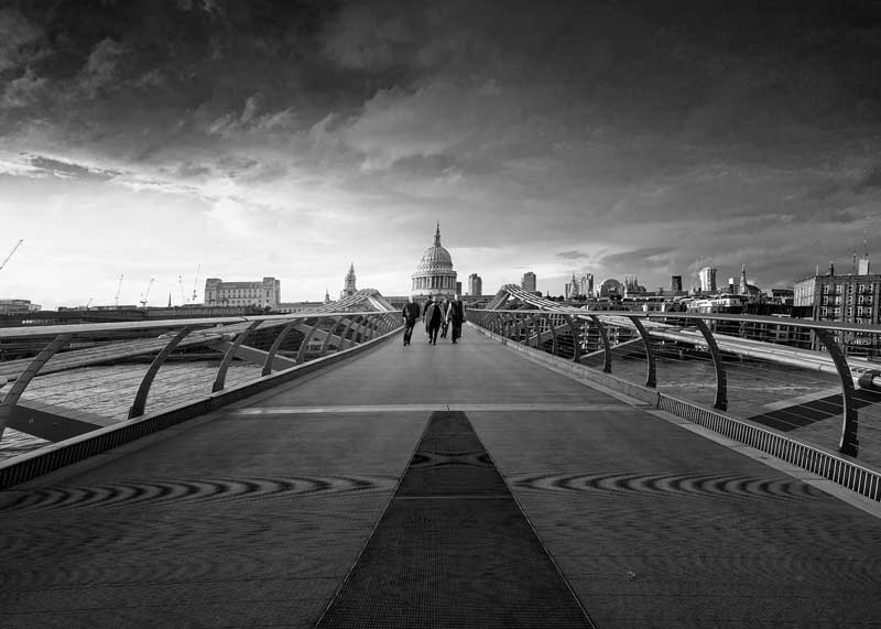 London 2025 Millenium Bridge BW 1
