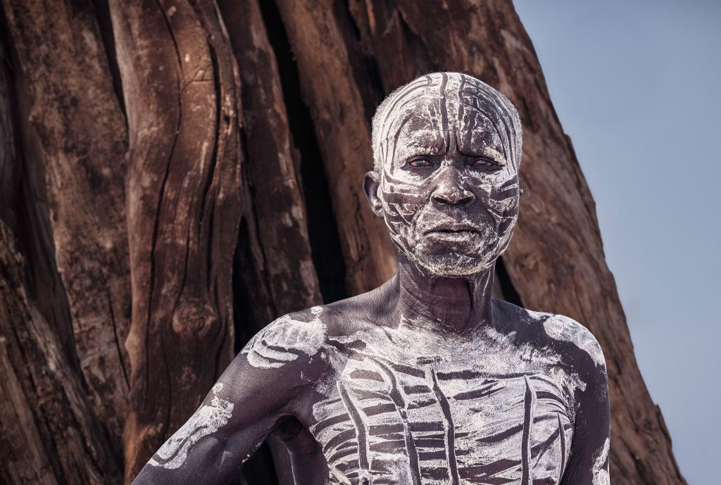 karo man with body painting